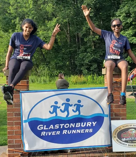 Glastonbury River Runners logo