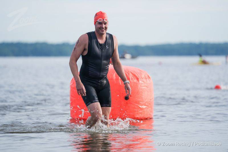 Watermarked race photo preview