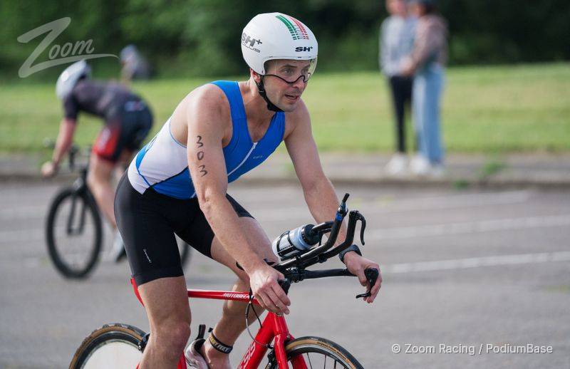 Watermarked race photo preview